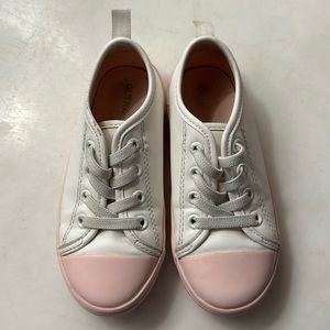 ON Girl’s Slip On Pink Toe White Sneakers